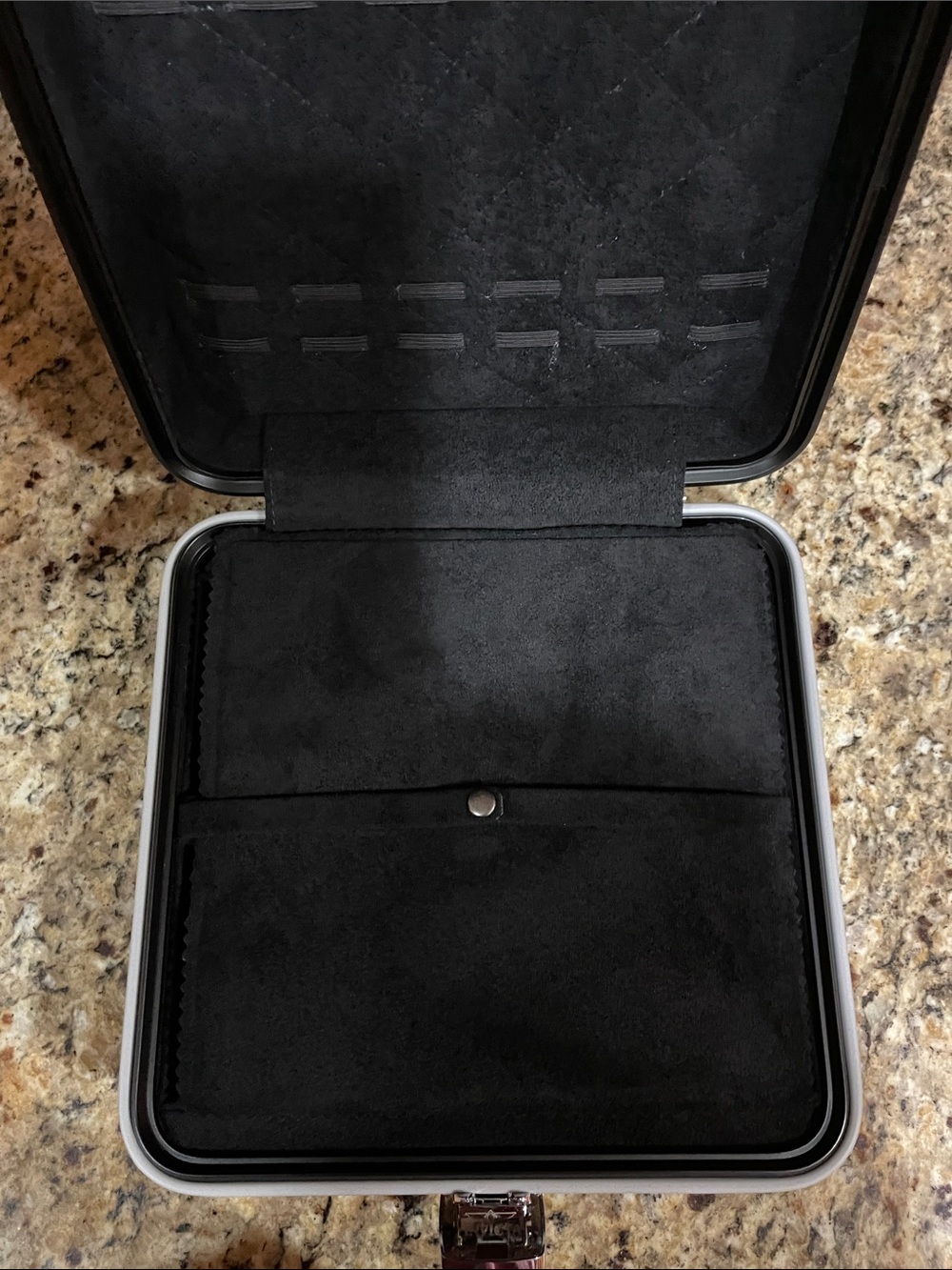 Invicta Black Aluminum 6-Slot Watch Case - Picture 4 of 7